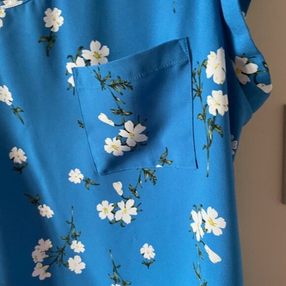 Dalia Bright Blue with White Flowers Cap Sleeve Blouse Size L - Picture 2 of 8